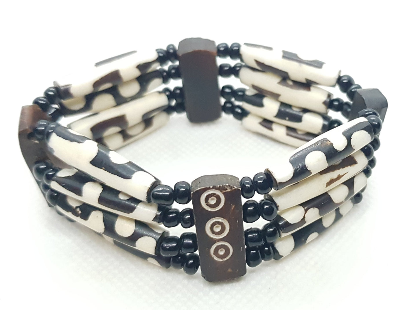 Bracelet elasticated